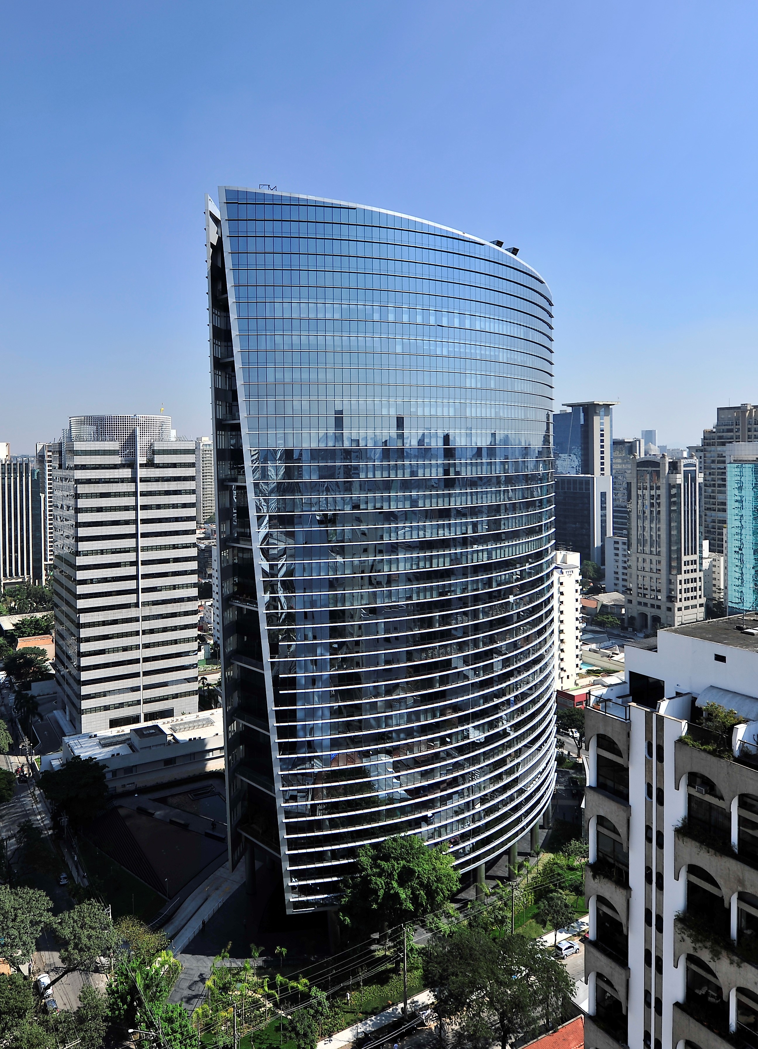 Infinity-Tower-CBRE
