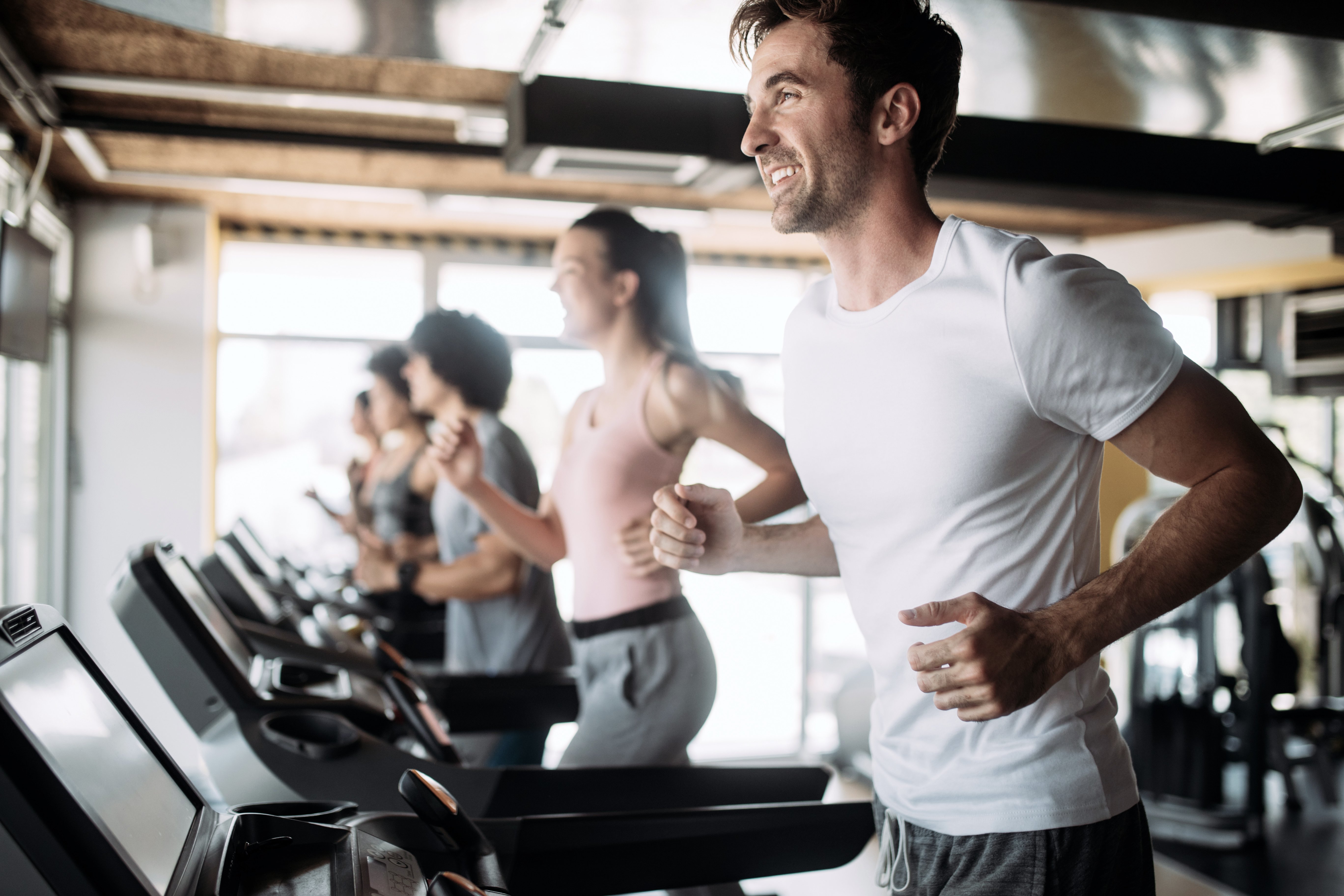 Gen Z & Millennials Boost Gym Budgets, Embrace Wellness