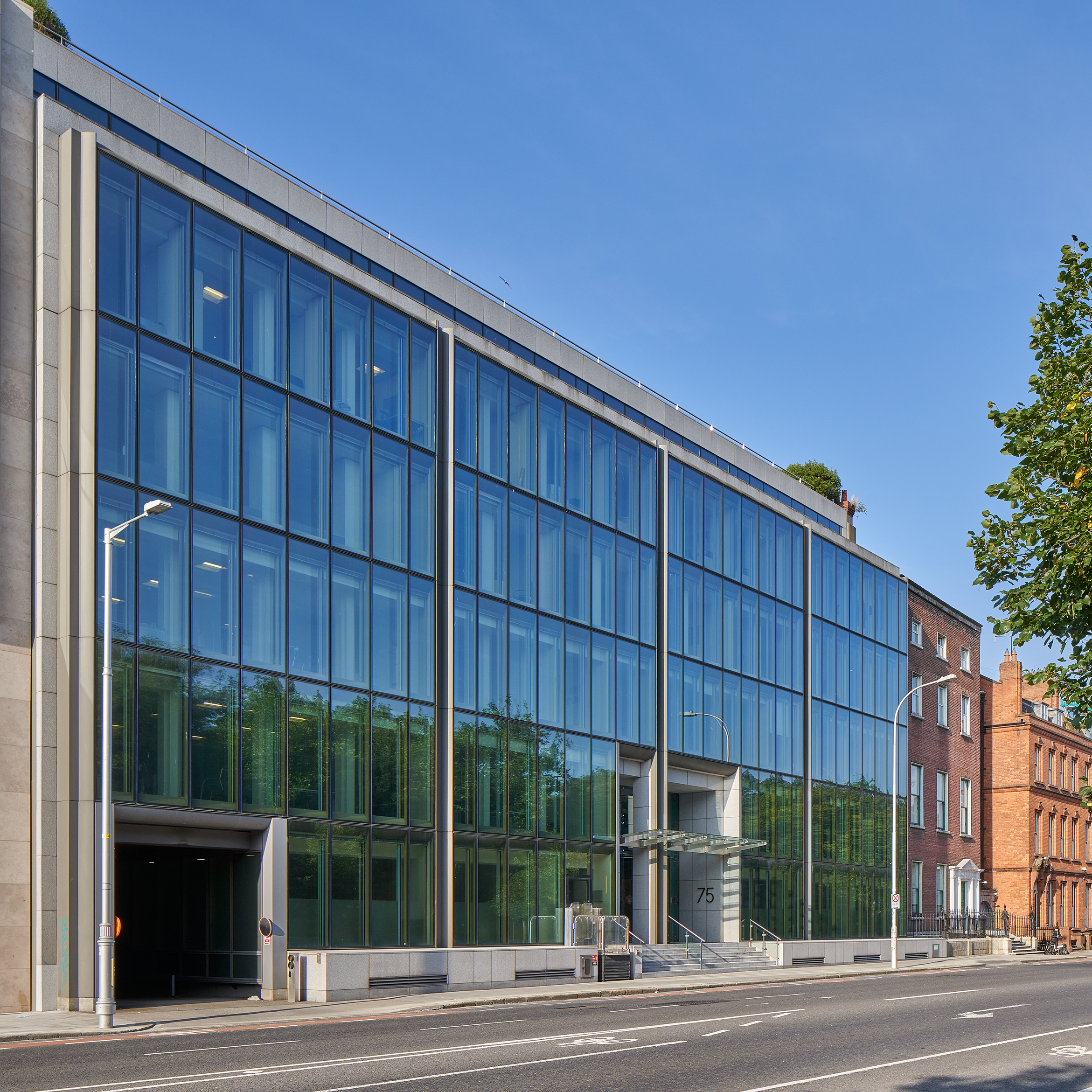 Q4 2025 Office_1080x1080px