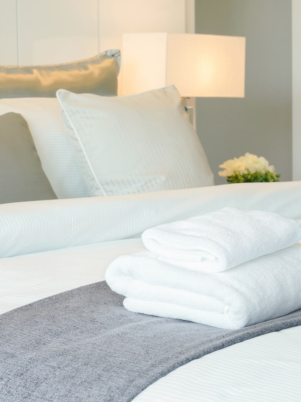 CBRE 2026 hotels outlook with hotel room 