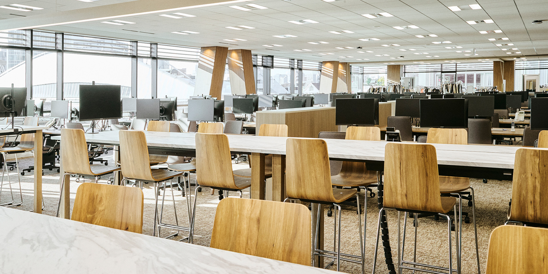 5-united-arrows-office-1920x960
