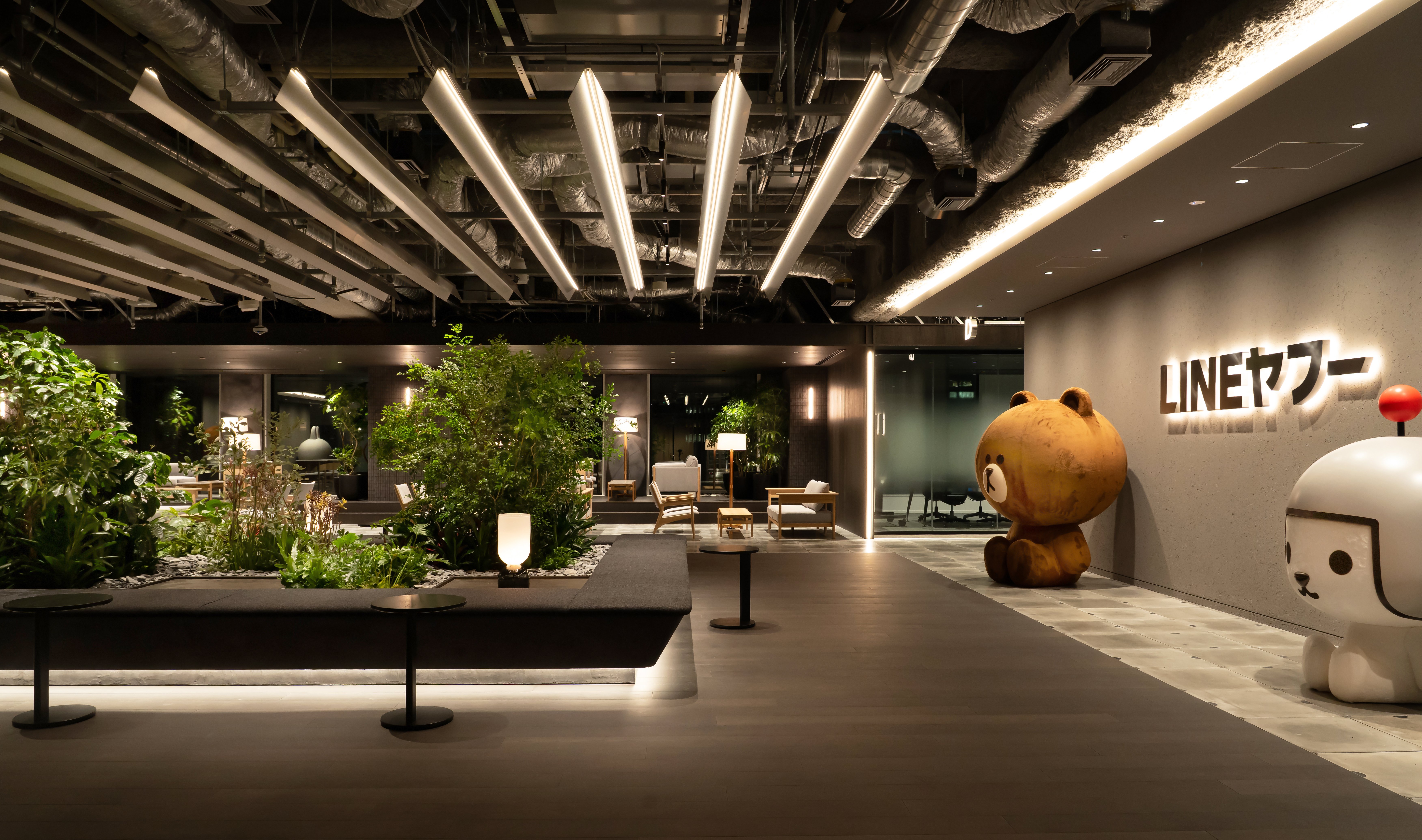 lycorp-reception-7008x4141