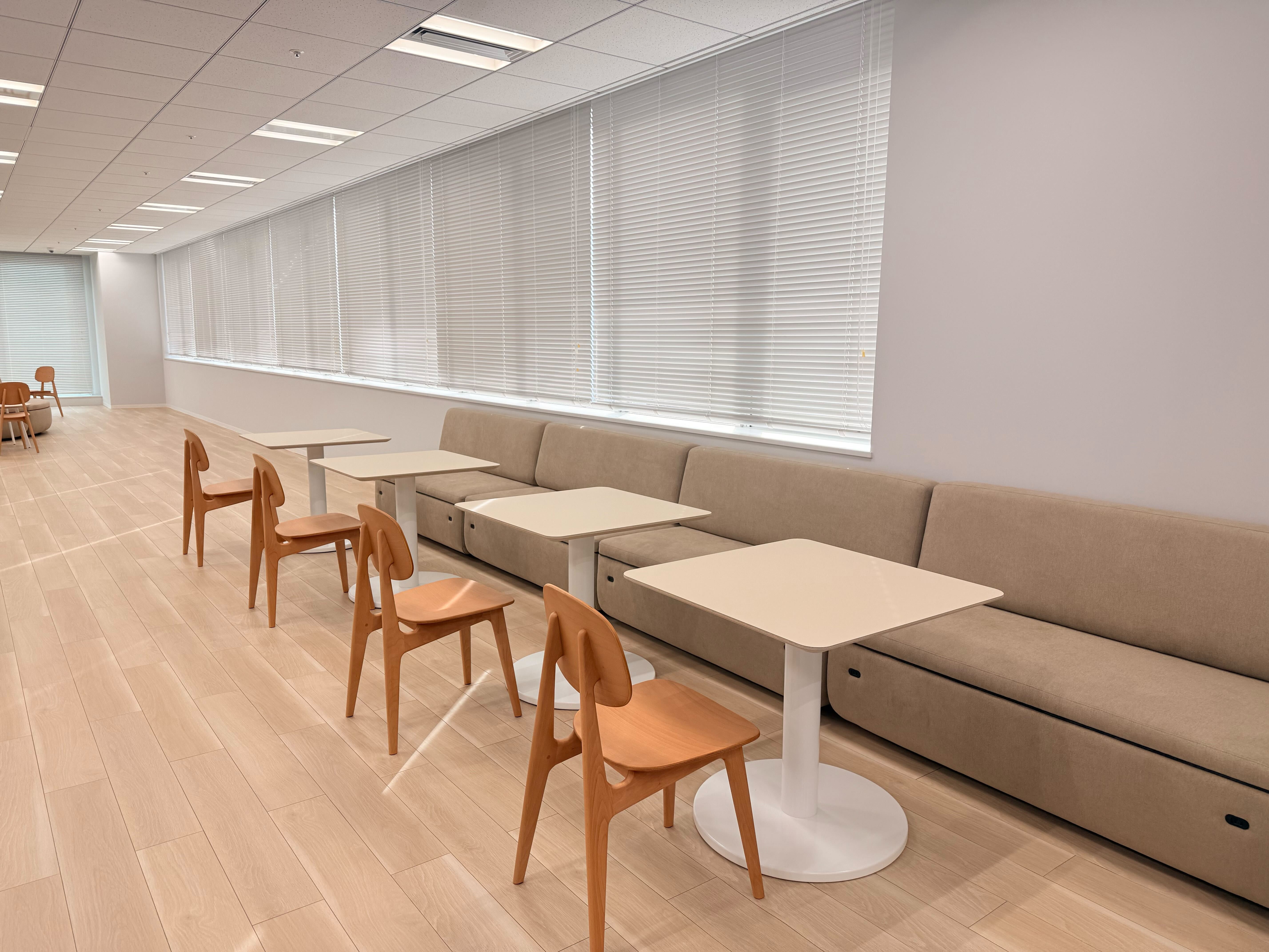 elecom-office-2-5712x4284