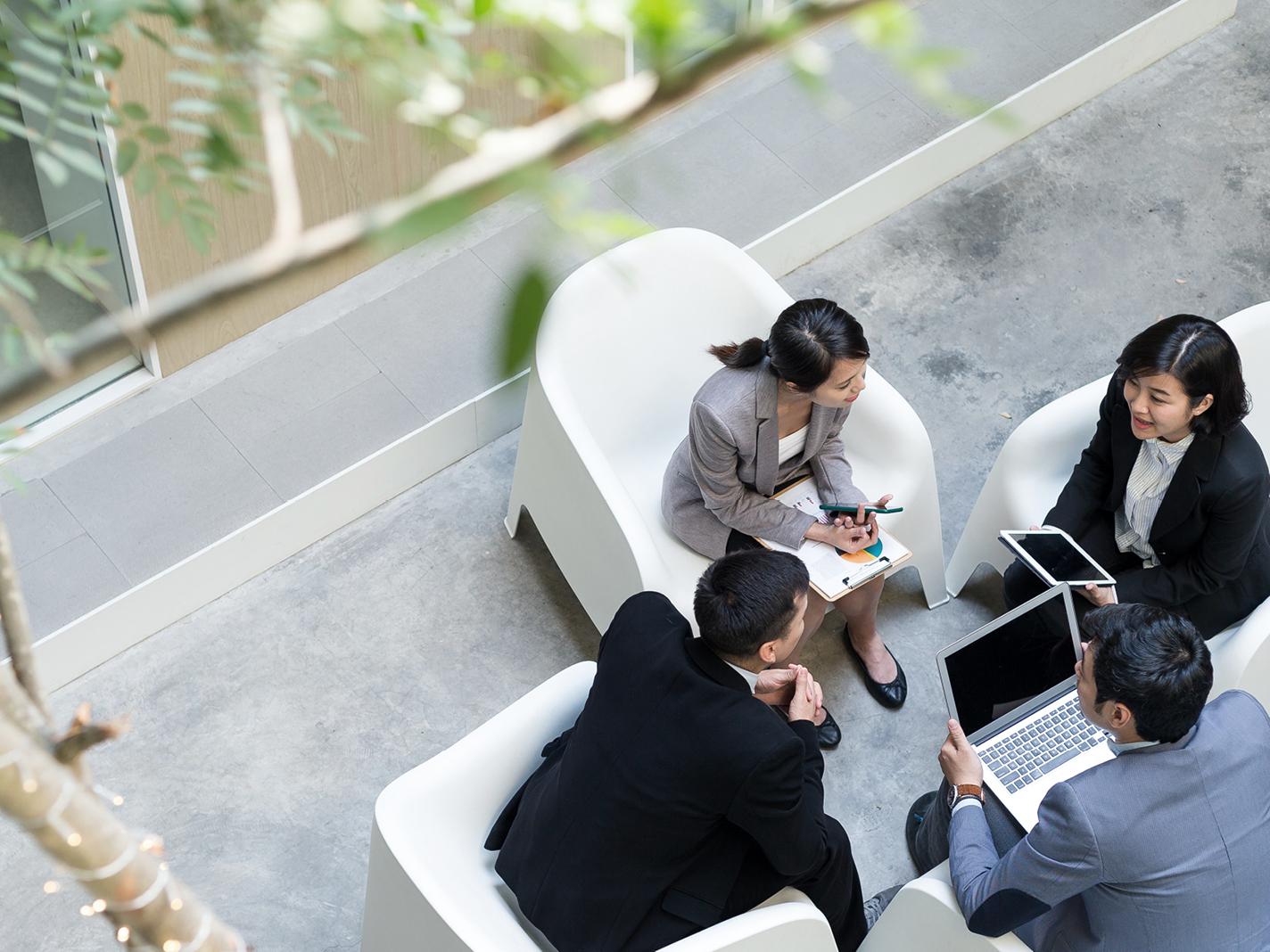 business-anayltics-careers-1424x1068