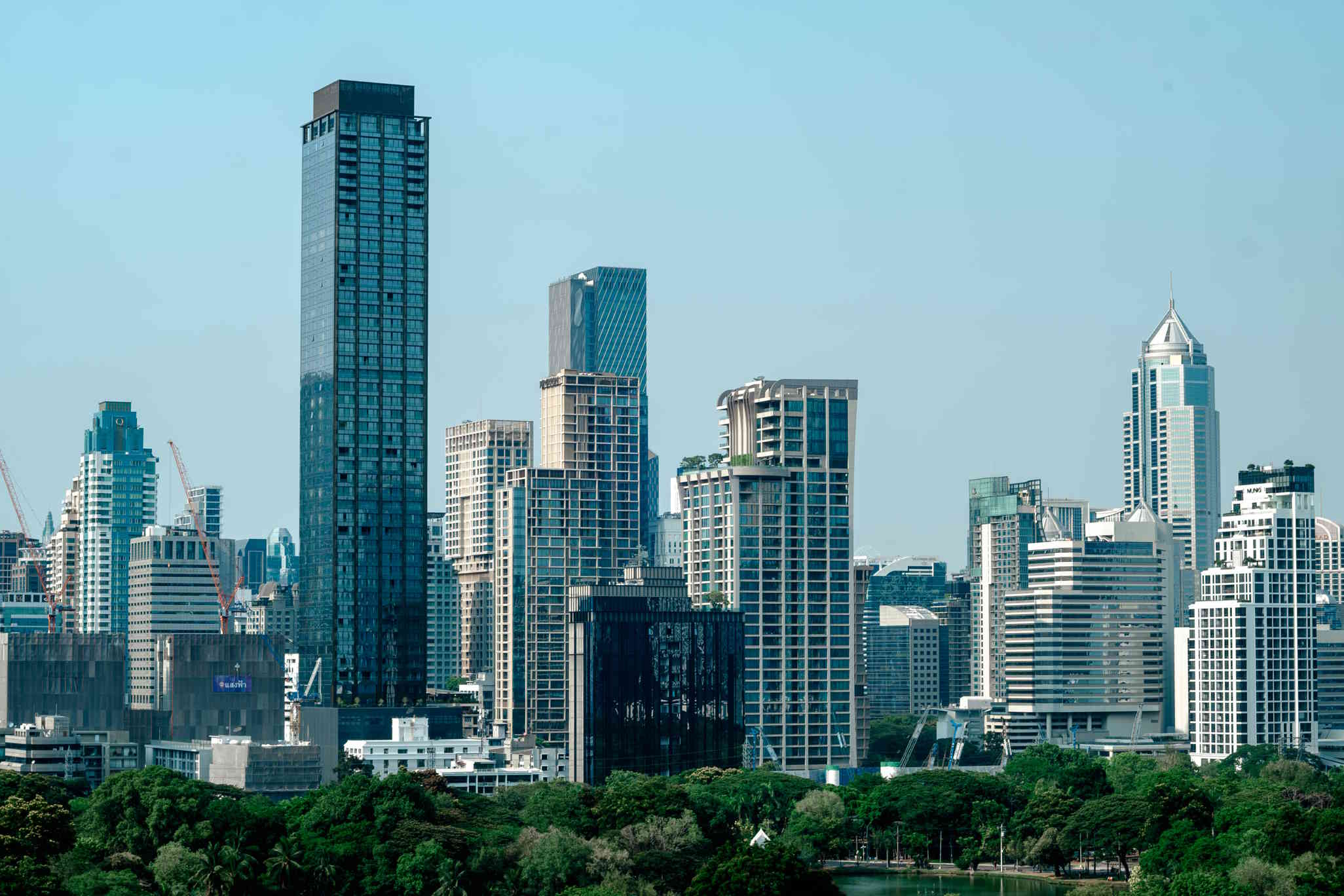 international-property-buyers-2052x1368