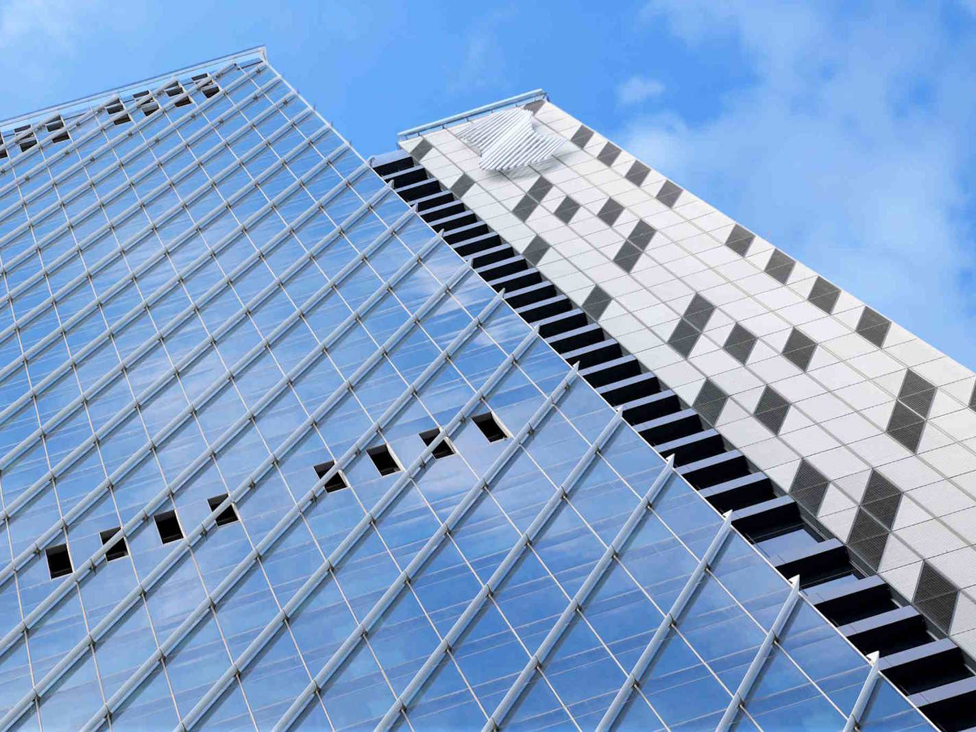 new-gen-office-building-1424x1068
