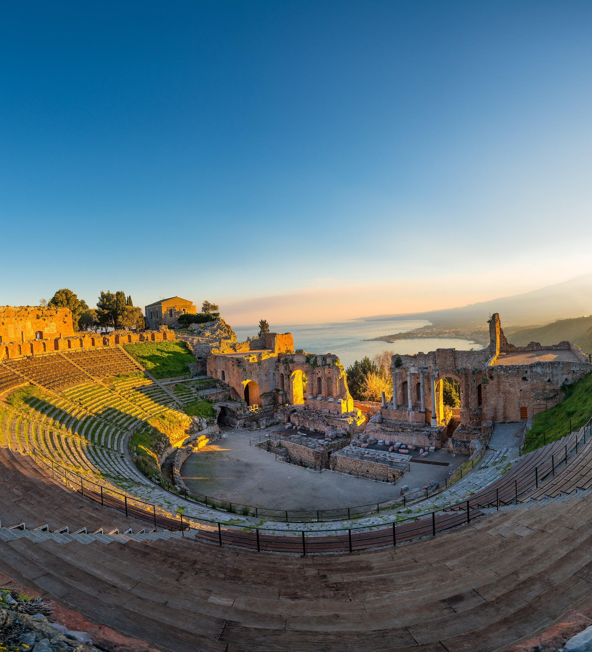 sicilia on stage, report di cbre italia