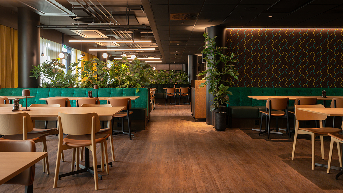 restaurant2