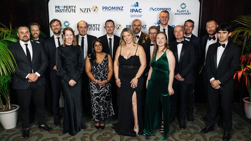 outstanding-valuation-contribution-awarded-to-kelly-beckett-800w 1