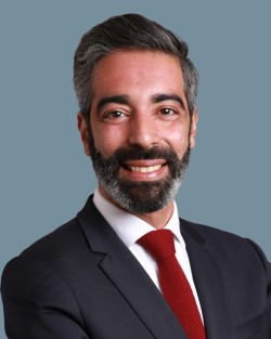 Agent immobilier commercial expérimenté. Nous aidons nos clients à trouver le bien idéal.