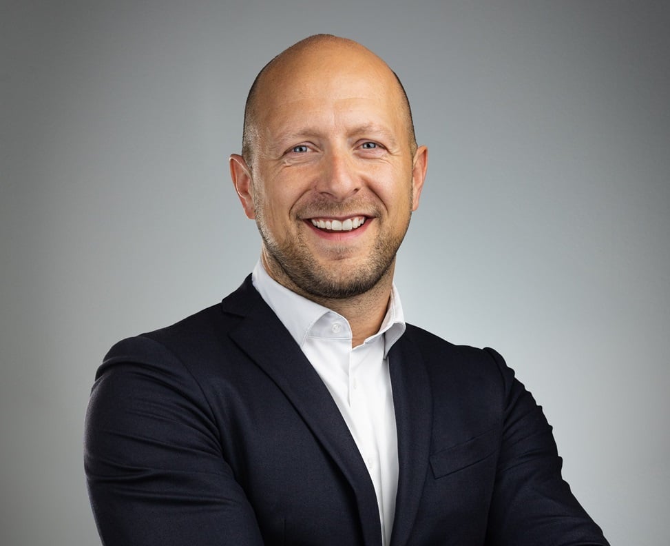 Frank_Schoenfelder_3