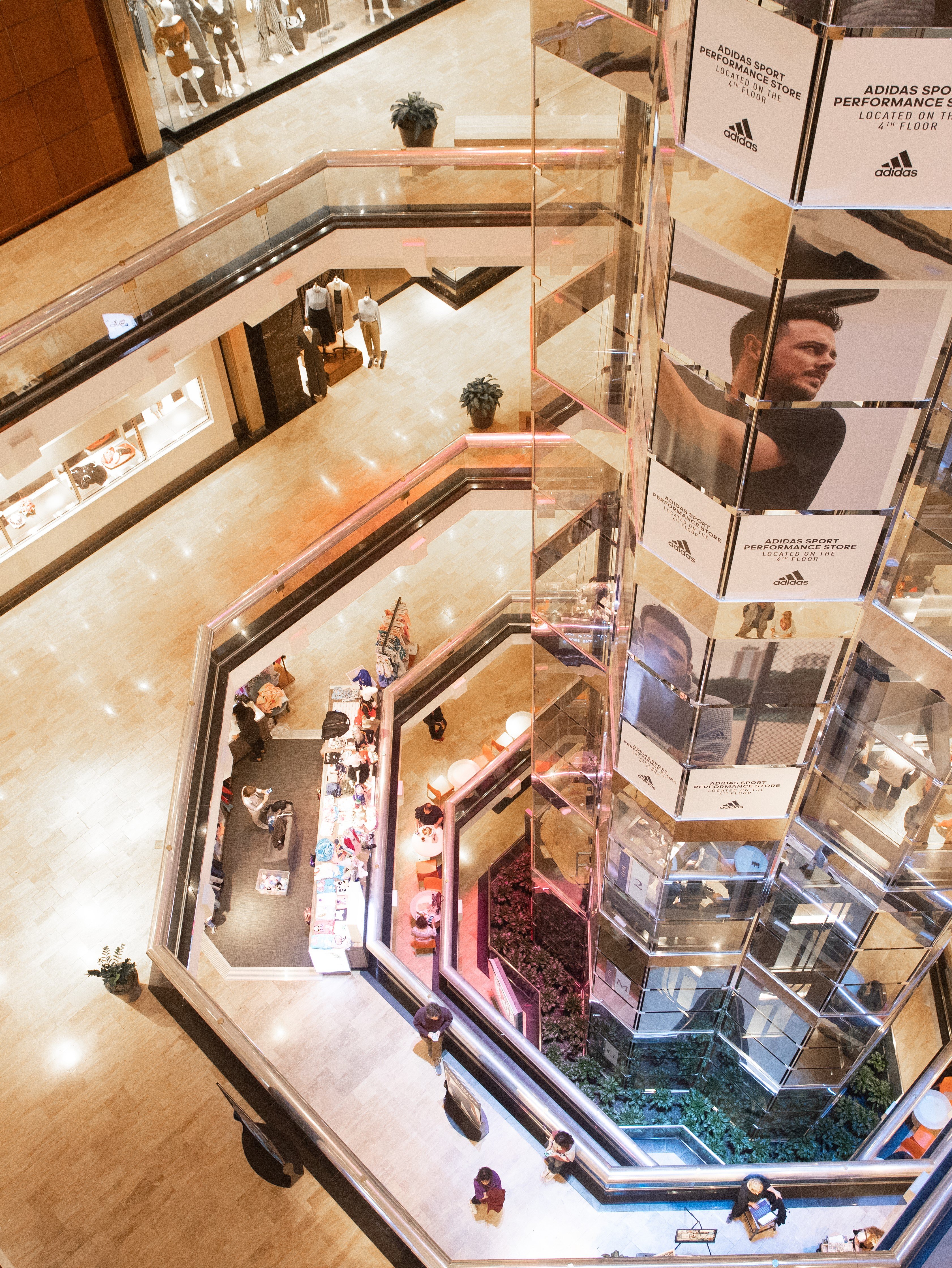 Chicago_Mall_basichero