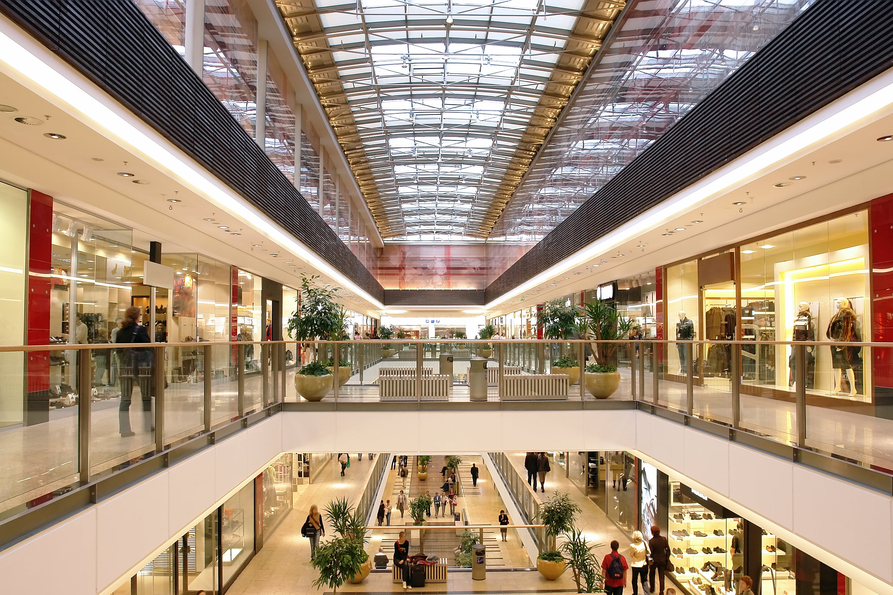 Retail Index Agosto: ventas y afluencias mantienen su crecimiento en los centros comerciales de España y Portugal