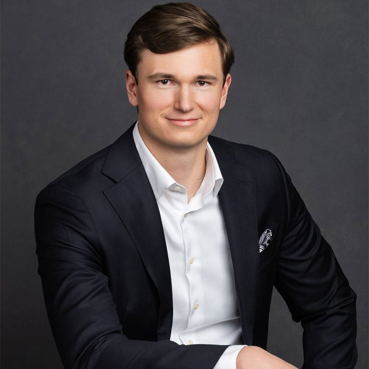 Alexander Schultz | CBRE