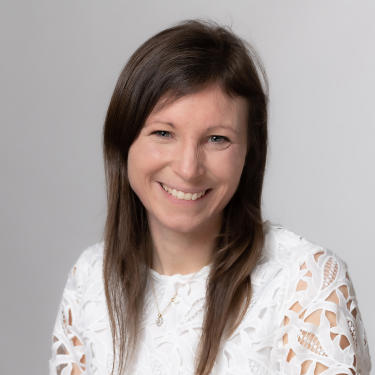 Photo of Claire Taylor