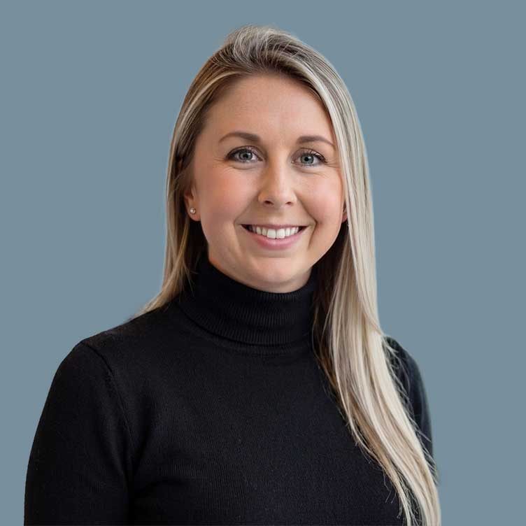 Photo of Desirae Gelnett
