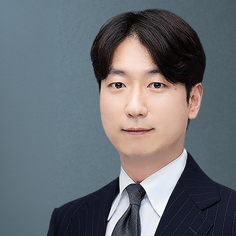 사진의 인물: dongjin-park