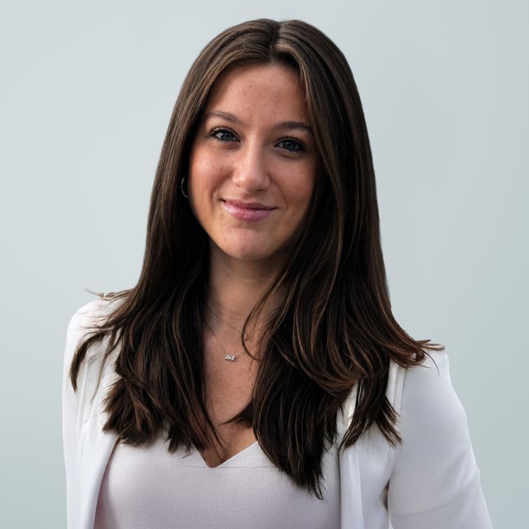 Photo of Julia Schaps