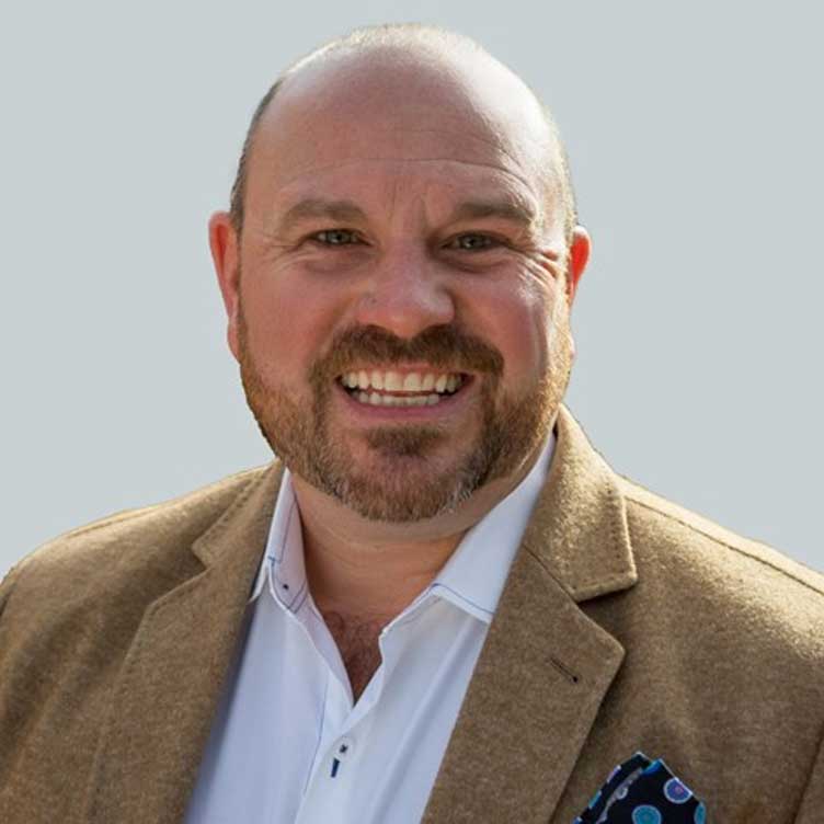 Justin Burns | CBRE