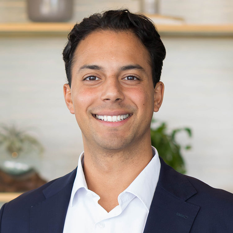 Photo of manny-nunez-ferrer