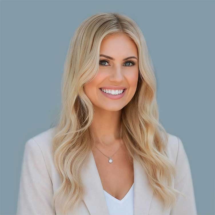 Photo of Mary Lynn Molitor