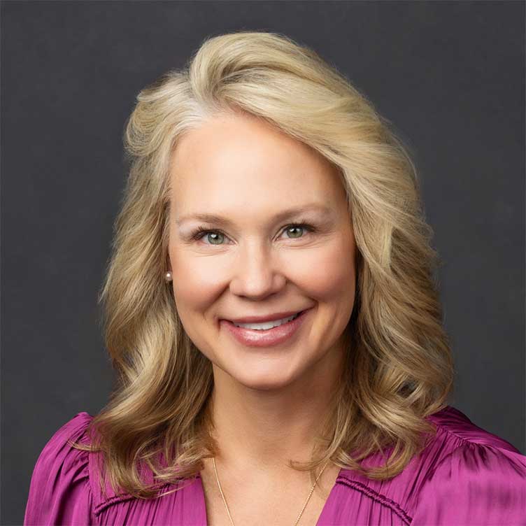 Photo of Melissa Moran, CCIM