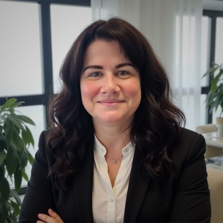 Photo of Shelly Tuscano