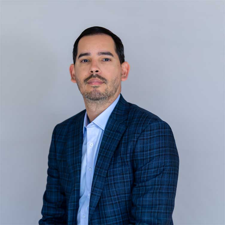 Ramon Hernandez | CBRE