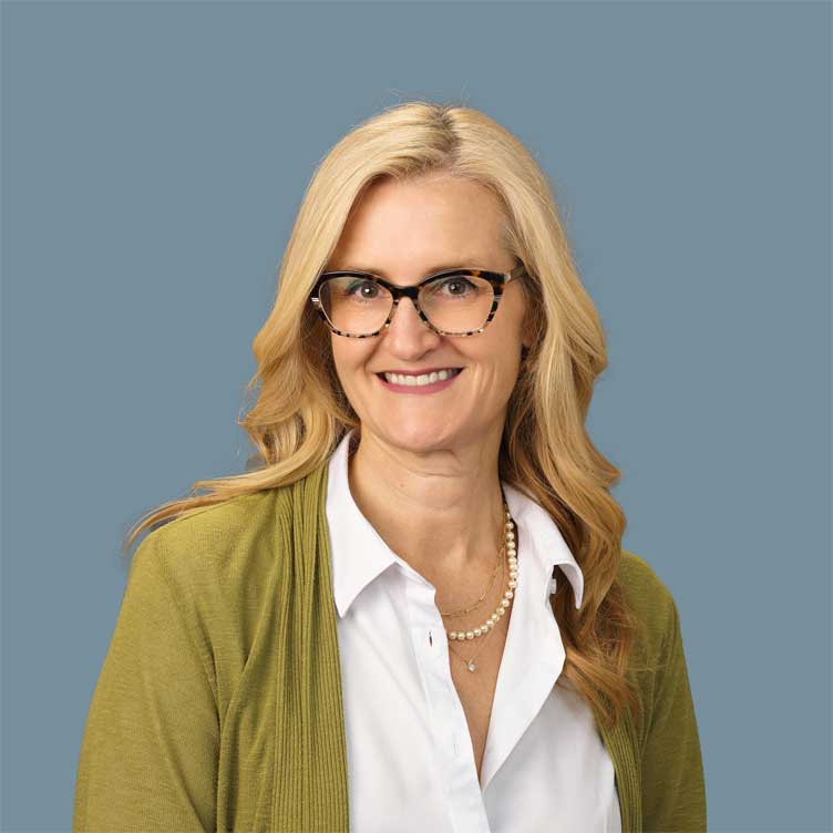 Photo of Rebecca Maw