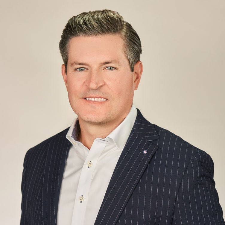 Photo of Travis Price, MCR