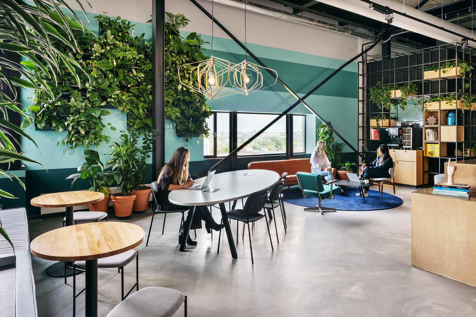 At Roots Socialhub This is how The Social Hub adds value with BREEAM-certified real estate ...