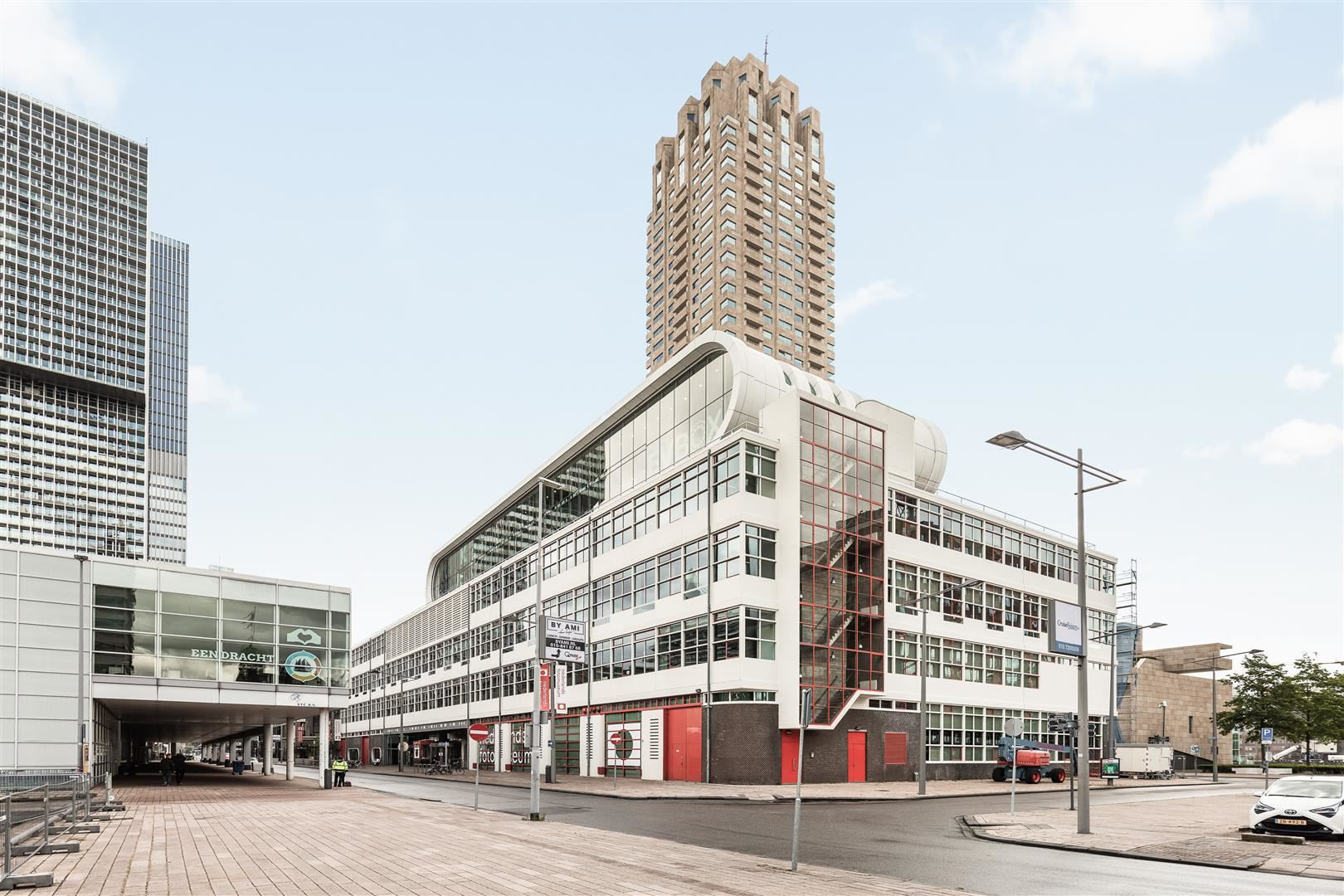  kantoorgebouw Las Palmas op de Kop van Zuid in Rotterdam