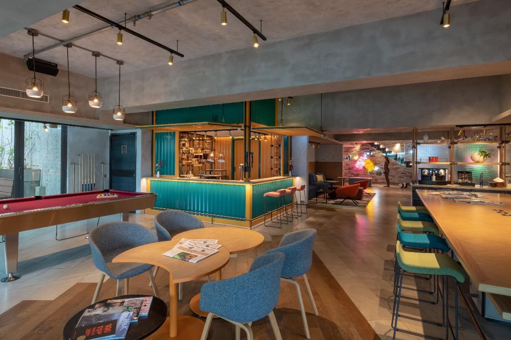 Photo-5_Kmune-Lounge
