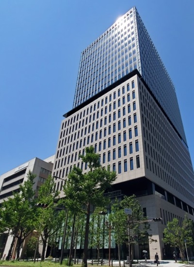 NEW-cbre-supports-relocation-of-headquarters-of-eternal-hospitality-group-549x754