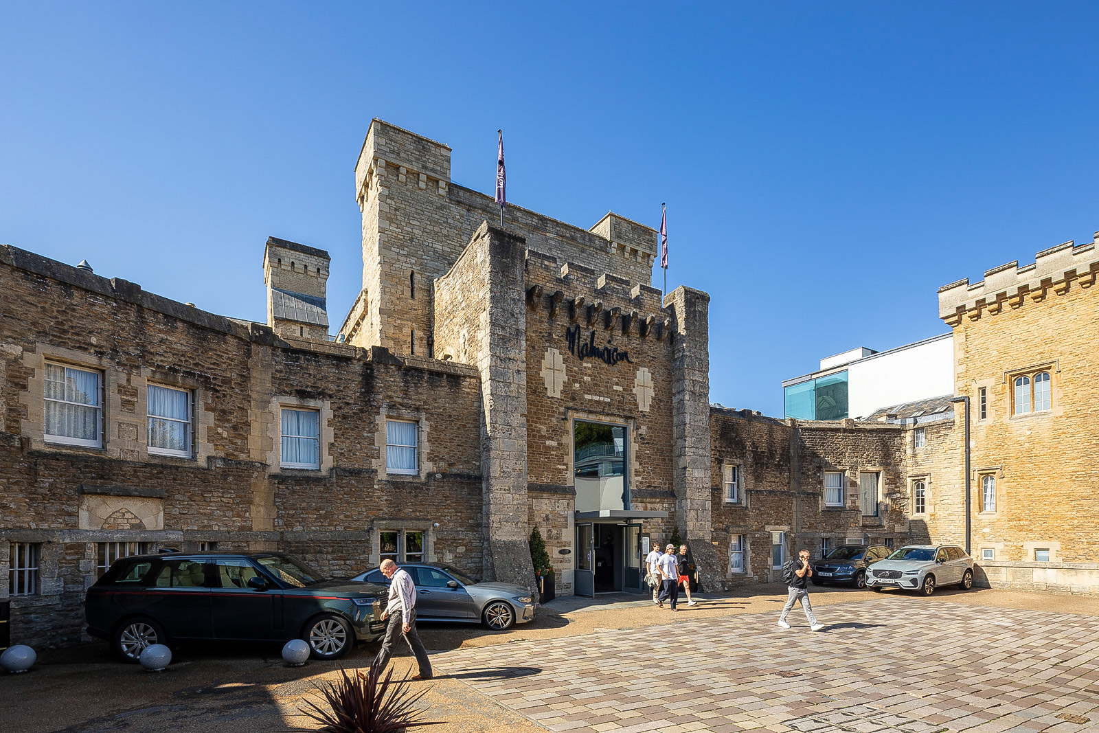 39-CastleQuarterL