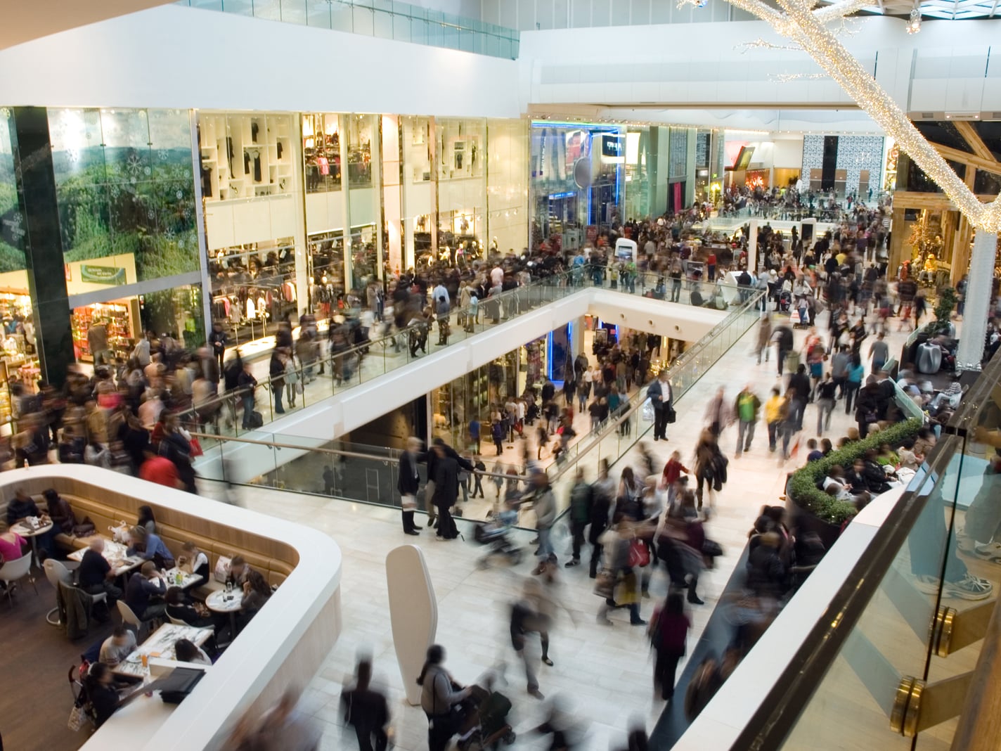 Shopping centre with lots of people