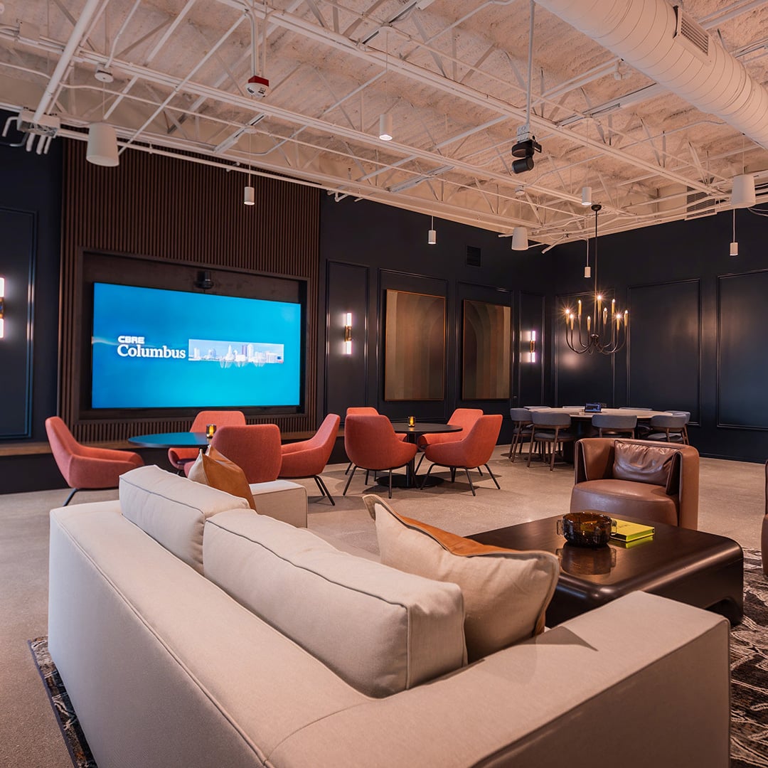 CBRE Workplace360 RISE café lobby at 10 W. Nationwide Blvd. Columbus Ohio office interior