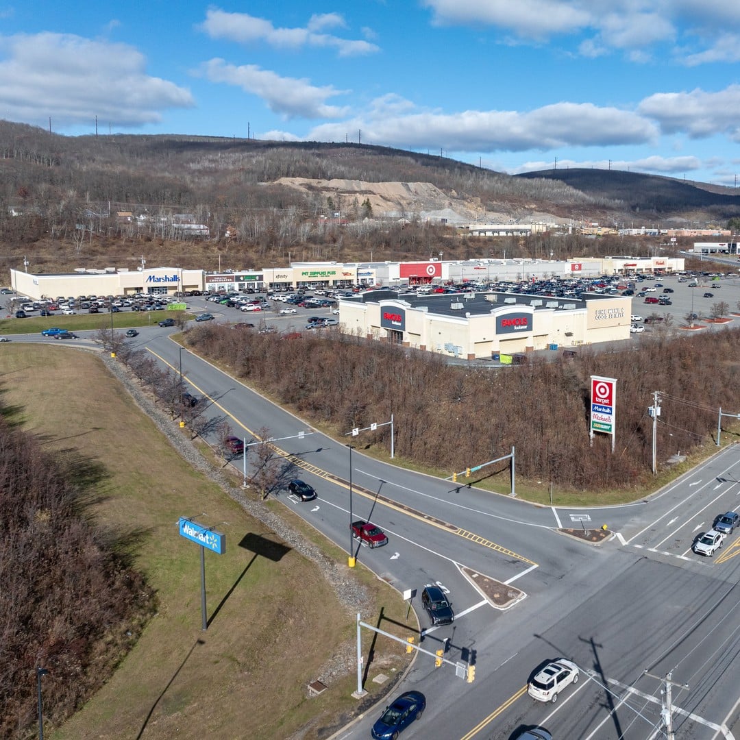 Dickson City Commons, retail shopping center in Dickson City, Pennsylvania