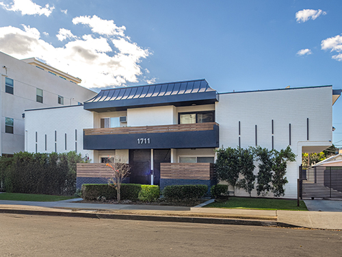 1711-Granville-Avenue--500-x-375-px