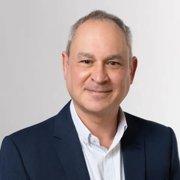 Ken Raisbeck Strategic Advisory & Consulting | CBRE UK