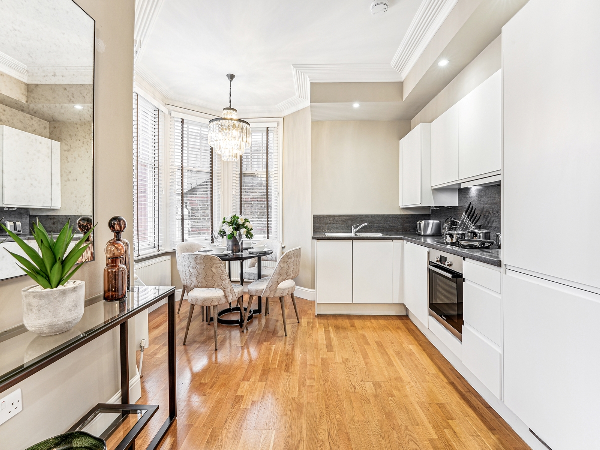 Flat 205 290 Hamlet Gardens 7